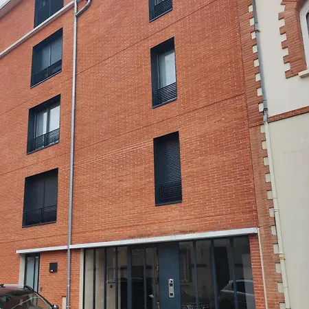 Appartement T3 Lejeune, Hypercentre, Calme, Fibre, Balcon, 5 Min A Pied Metro Compans-caffarelli