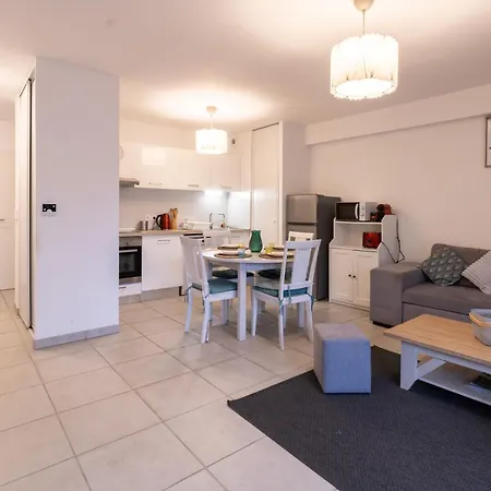 Apartment T3 Lejeune, Hypercentre, Calme, Fibre, Balcon, 5 Min A Pied Metro Compans-caffarelli